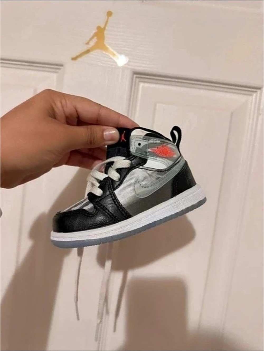 Jordan Air Jordan 1 Mid SS TD X-Ray Sneakers Black & Gray